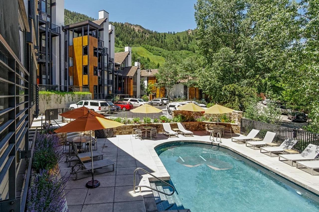 Durant Condominiums Unit C6, Ski-In Condo, 2 Blocks From The Silver Queen Gondola Aspen Exterior photo